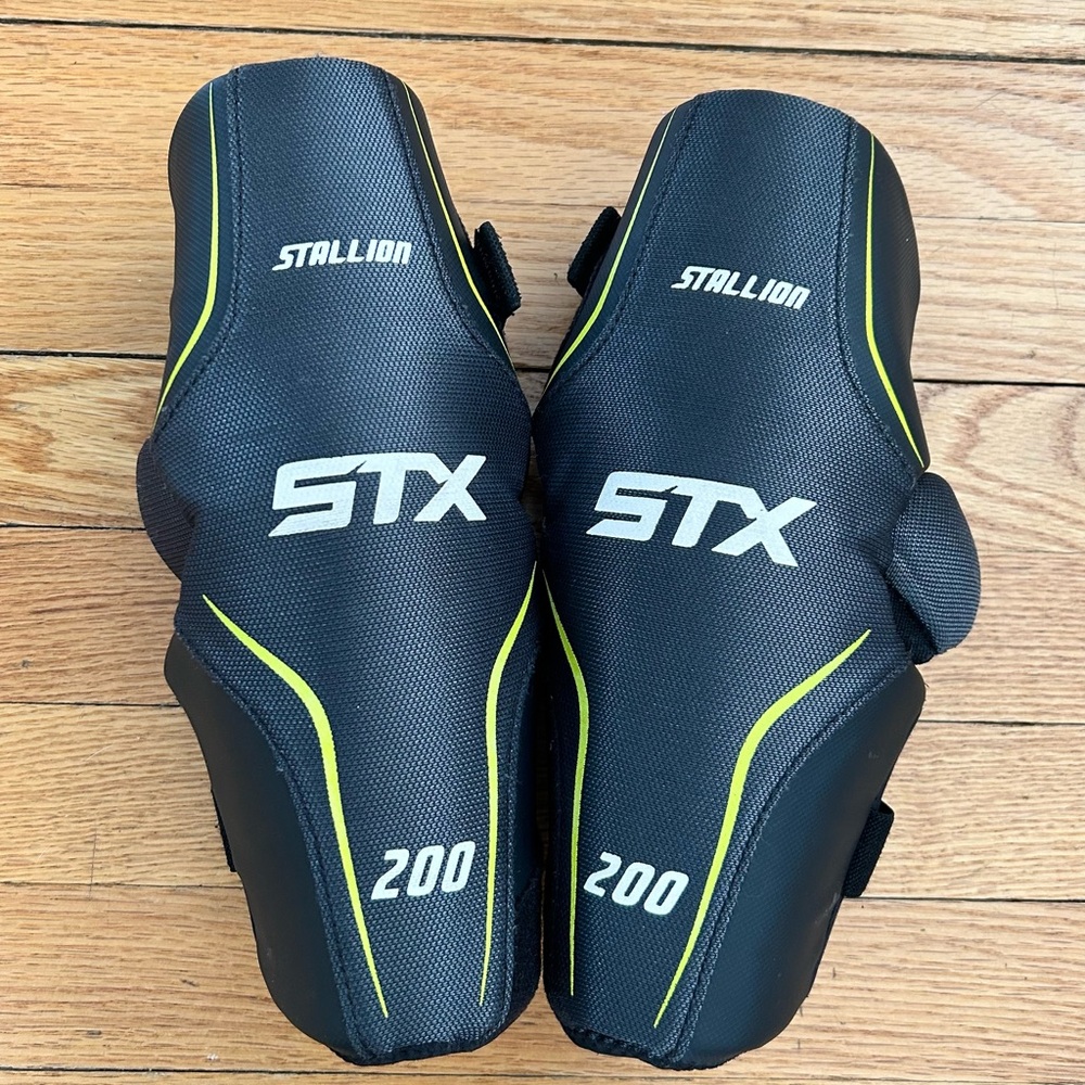 STX Youth Stallion 200 Lacrosse Arm Pads